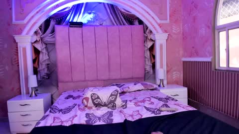 Snapshot of bonnie__milf chatting on 01-19-25, 03:42 bonnie online show from 01-19-25, 03:42