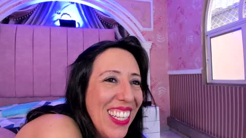 Snapshot of bonnie__milf chatting on 01-28-25, 06:07 bonnie online show from 01-28-25, 06:07