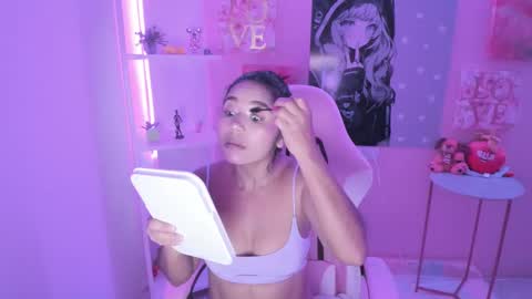 Snapshot of bonnie_benet chatting on 03-01-25, 07:04 Bonnie online show from 03-01-25, 07:04