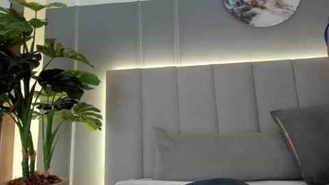 Bonnie online show from 02-09-25, 02:17