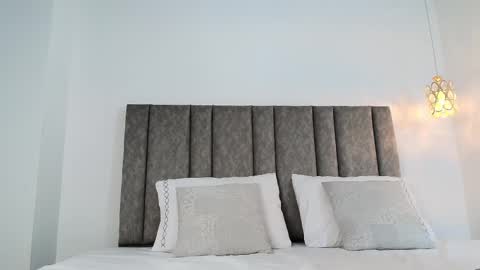 Bonnie online show from 10-25-25, 06:32