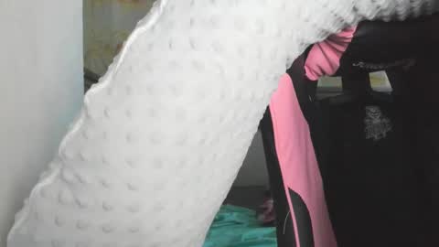 becky online show from 11-21-25, 07:01