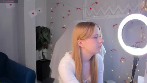 Bonnie online show from 04-24-26, 12:02