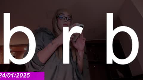 Bonnie Luxury online show from 01-24-25, 08:23