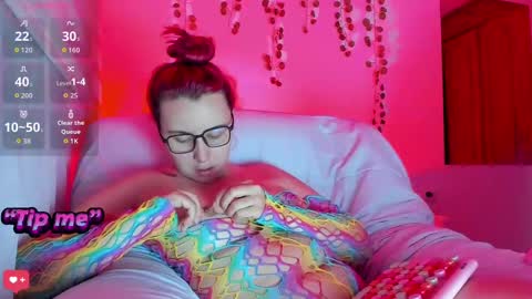 Bonnie Help me reach 500 likes online show from 09-15-25, 12:10