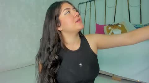 Snapshot of bonnie_sm chatting on 12-05-25, 06:15 Bonnie online show from 12-05-25, 06:15