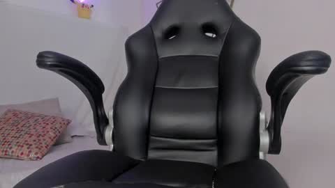   online show from 01-29-25, 02:21