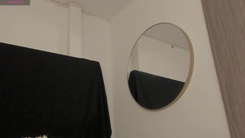   online show from 10-26-25, 11:42