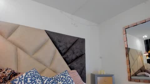   online show from 02-05-26, 12:04