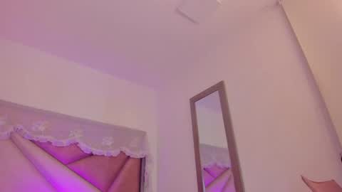   online show from 06-06-26, 12:05