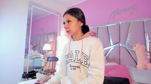 Bonnie  online show from 01-10-25, 12:26