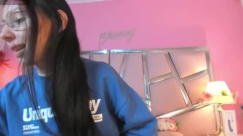 Snapshot of bonniepark_ chatting on 05-15-26, 04:25 Bonnie online show from 05-15-26, 04:25