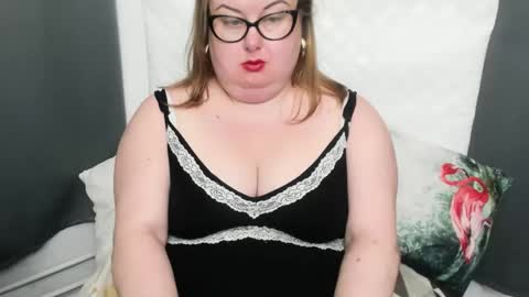 Snapshot of bonnieshining chatting on 12-14-24, 08:23 Bonnie online show from 12-14-24, 08:23