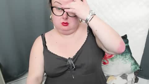 Snapshot of bonnieshining chatting on 12-31-24, 09:53 Bonnie online show from 12-31-24, 09:53