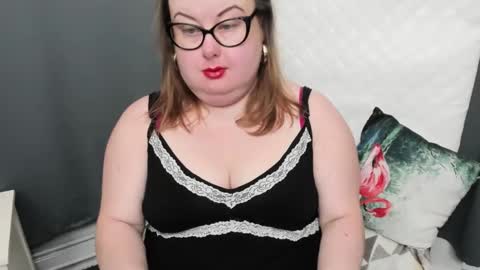 Snapshot of bonnieshining chatting on 01-04-25, 04:44 Bonnie online show from 01-04-25, 04:44