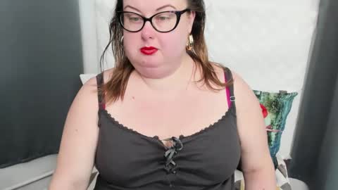 Snapshot of bonnieshining chatting on 02-09-25, 10:53 Bonnie online show from 02-09-25, 10:53