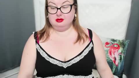 Snapshot of bonnieshining chatting on 02-11-25, 08:48 Bonnie online show from 02-11-25, 08:48