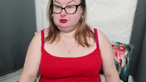 Snapshot of bonnieshining chatting on 02-13-25, 05:05 Bonnie online show from 02-13-25, 05:05