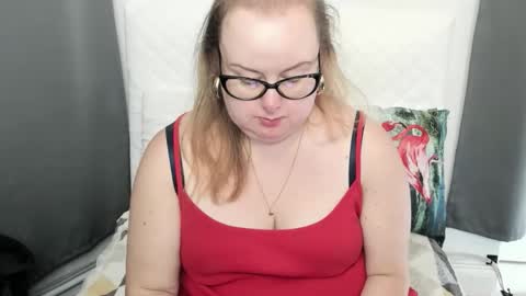 Snapshot of bonnieshining chatting on 09-29-25, 11:15 Bonnie online show from 09-29-25, 11:15