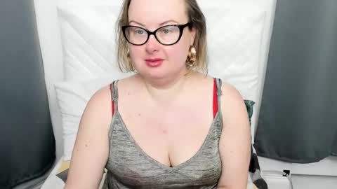 Bonnie online show from 03-30-26, 04:57