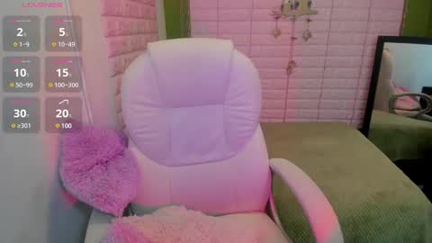 Snapshot of bonnieshyy chatting on 01-08-25, 01:09 Bonnie  online show from 01-08-25, 01:09