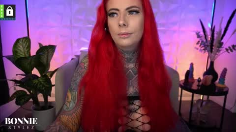 Bonnie Stylez online show from 09-10-25, 03:17