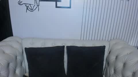 Vicky online show from 04-15-26, 12:23