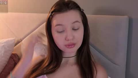 Snapshot of bonnyflower chatting on 10-15-25, 07:58 Eva online show from 10-15-25, 07:58