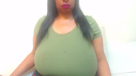 boobyqueen online show from 05-20-26, 12:33