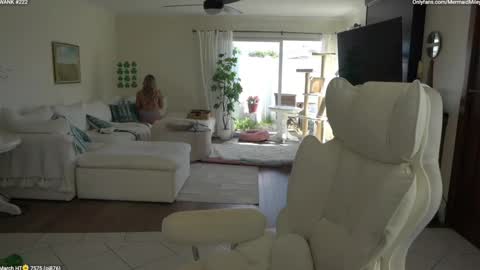 Miley online show from 03-07-26, 10:40