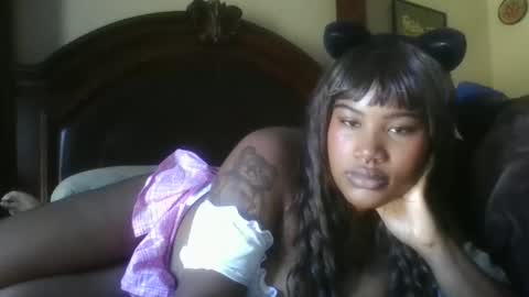 Snapshot of boooohoooobaby chatting on 10-22-25, 02:06 boooohoooobaby online show from 10-22-25, 02:06