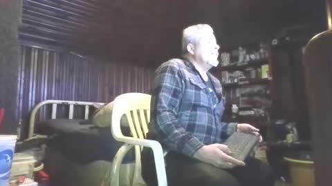 Booshwa online show from 11-17-25, 04:40