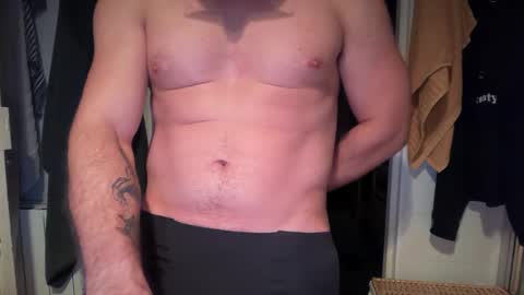 Snapshot of bootifarra chatting on 10-18-25, 02:29 bootifarra online show from 10-18-25, 02:29