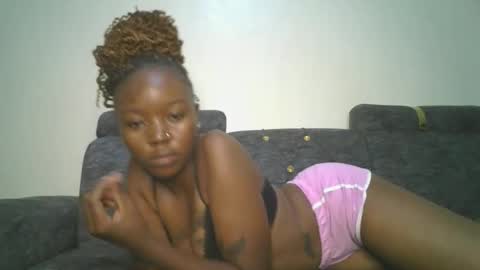 Snapshot of bootybabe0 chatting on 02-19-26, 10:06 bootybabe0 online show from 02-19-26, 10:06