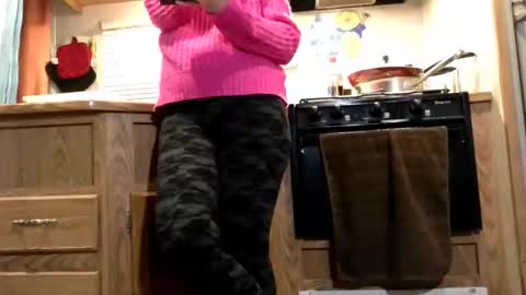 Snapshot of bootyinpantyhose chatting on 11-02-25, 06:05 GinaBooty online show from 11-02-25, 06:05