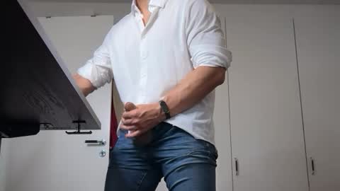 Snapshot of bootyonmyface chatting on 10-13-25, 08:03 bootyonmyface online show from 10-13-25, 08:03