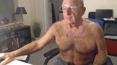 Snapshot of boppy21 chatting on 09-21-25, 07:04 Boppy21 online show from 09-21-25, 07:04