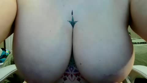 Snapshot of boredcountrygirl chatting on 04-13-26, 03:01 BoredCountryGirl online show from 04-13-26, 03:01