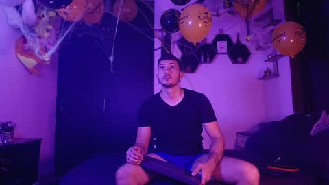 Snapshot of borsalinomoreau chatting on 10-27-25, 07:29 borsalinomoreau online show from 10-27-25, 07:29