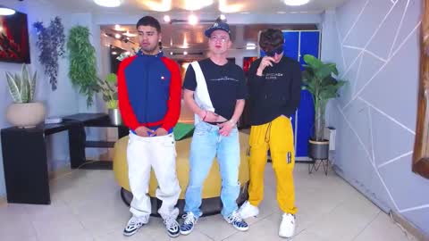 THOMAS AND DAMIAND online show from 10-12-25, 04:11