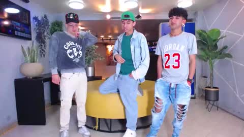 THOMAS AND DAMIAND online show from 10-15-25, 04:12