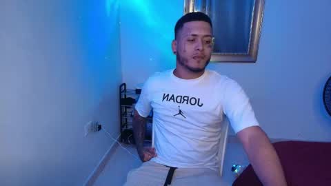 Snapshot of boss_master99 chatting on 05-10-26, 03:44 Jesus online show from 05-10-26, 03:44