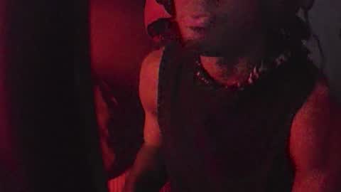 boss_playa98 online show from 09-15-25, 08:47