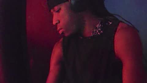 boss_playa98 online show from 10-07-25, 08:11