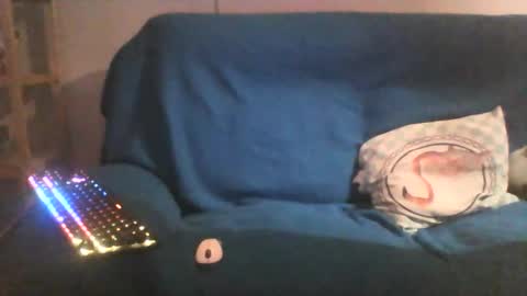 Snapshot of boubouufr chatting on 12-01-25, 10:37 Boubou online show from 12-01-25, 10:37