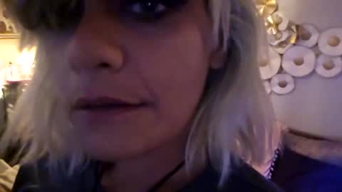 bouncybronze online show from 09-23-25, 06:38