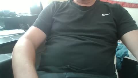 Snapshot of bourbonman144 chatting on 09-24-25, 09:40 bourbonman144 online show from 09-24-25, 09:40