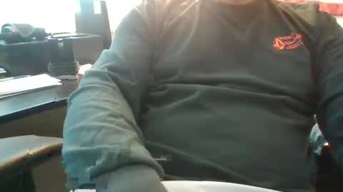 Snapshot of bourbonman144 chatting on 09-26-25, 07:18 bourbonman144 online show from 09-26-25, 07:18