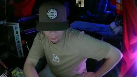 Snapshot of bowerboi1217 chatting on 11-29-25, 12:57 Bowerboi1217 online show from 11-29-25, 12:57