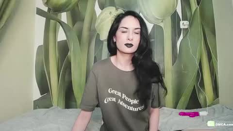 Snapshot of boxinghelen chatting on 12-29-24, 03:13 Helen  online show from 12-29-24, 03:13